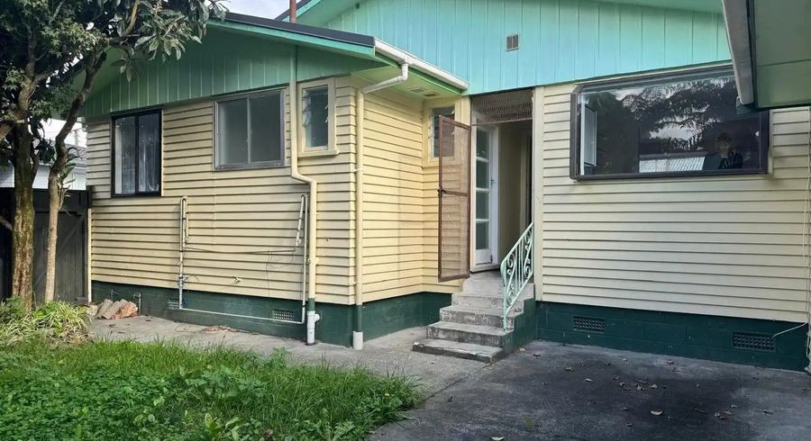 at 11A Woodvale Road, Glen Eden, Waitakere City, Auckland
