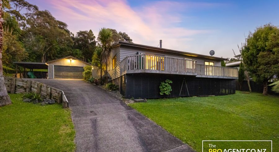  at 20 Laingfield Terrace, Laingholm, Waitakere City, Auckland