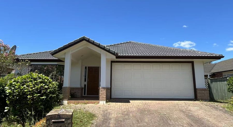  at 16 Middlefield Drive, East Tamaki Heights, Manukau City, Auckland