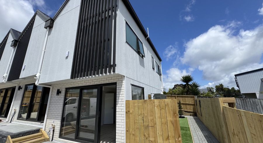  at 4/36 Fairdale Place , Birkdale, North Shore City, Auckland