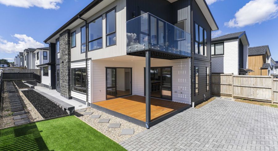 at 8 Rathfarnham Road, Flat Bush, Manukau City, Auckland