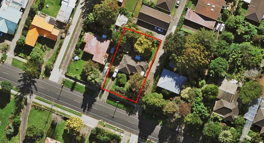  at 27 Vine Street, Mangere East, Auckland