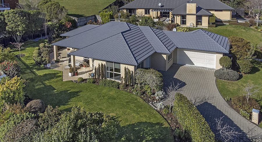  at 23 Highcrest Heights, Westmorland, Christchurch