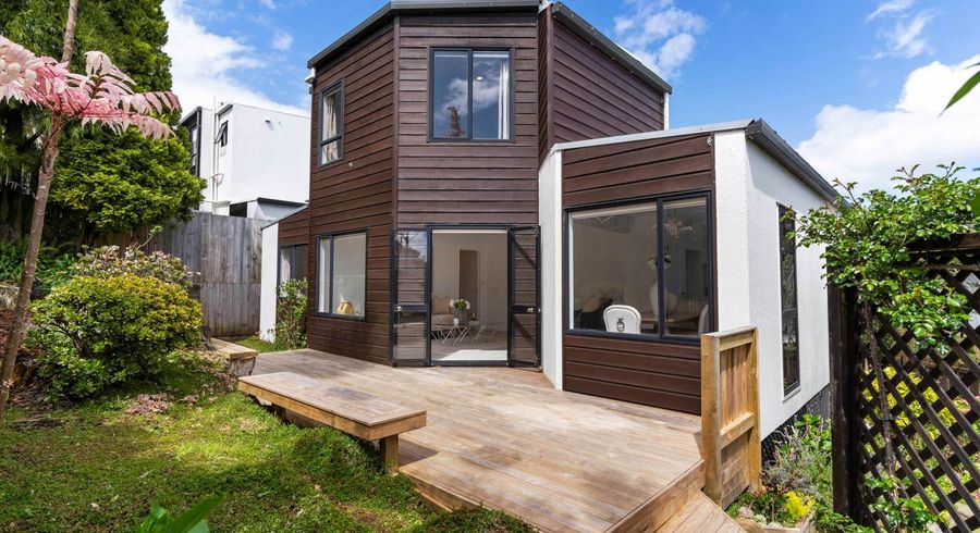  at 1/6 Mira Place, Windsor Park, Auckland