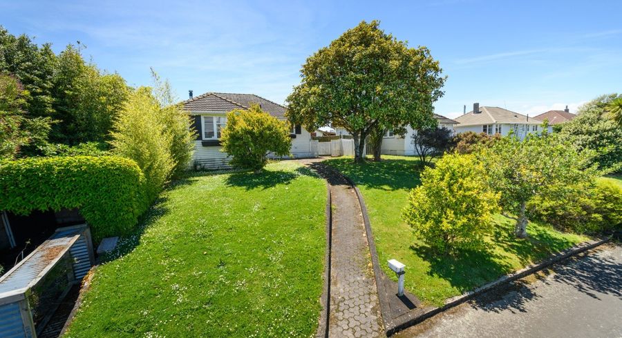  at 3 Clyde Crescent, Roslyn, Palmerston North