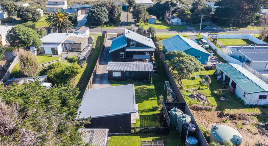  at 6 Kent Avenue, Waitarere Beach, Horowhenua, Manawatu / Whanganui