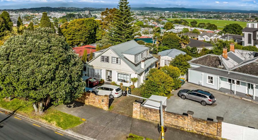  at 155 Blockhouse Bay Road, Avondale, Auckland