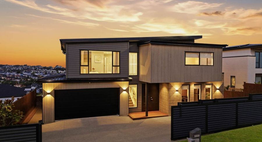  at 15 Kerekin Drive, Pinehill, North Shore City, Auckland