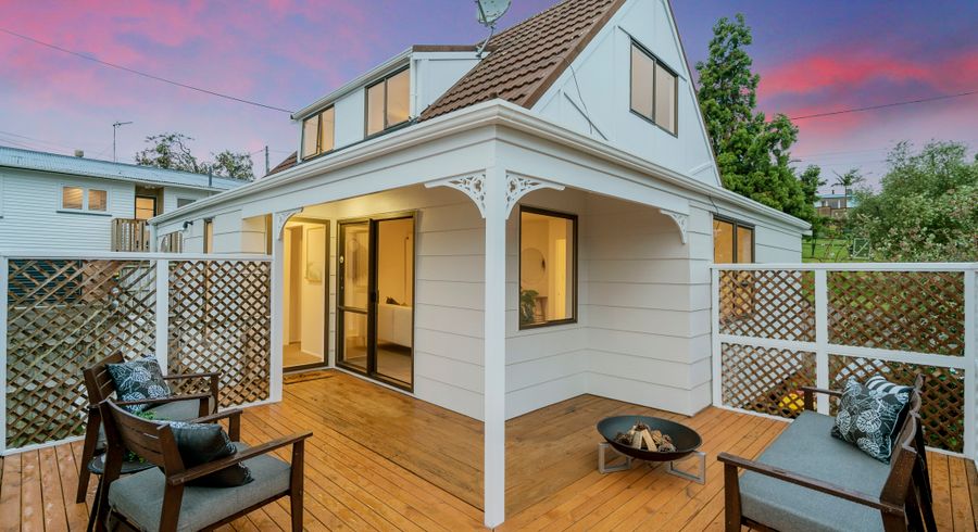  at 2/37 Kia Ora Road, Beach Haven, Auckland