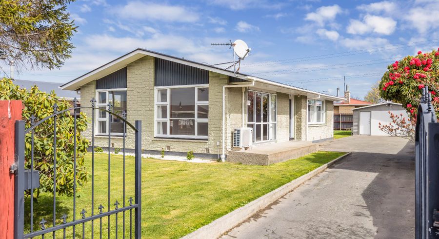  at 33 Skerten Avenue, Hornby, Christchurch City, Canterbury
