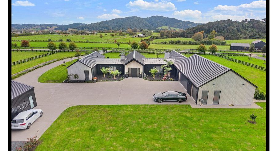  at 5 Rossbern Lane, Papakura