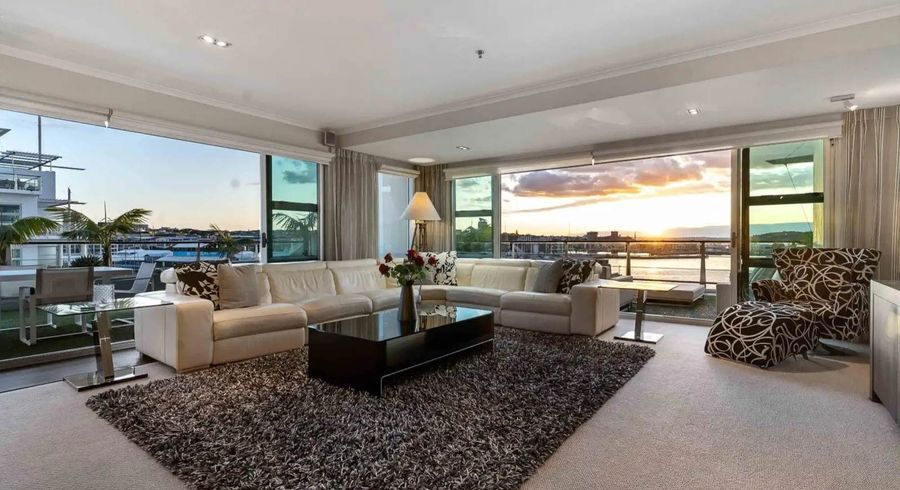  at 32/143 Quay Street, City Centre, Auckland City, Auckland
