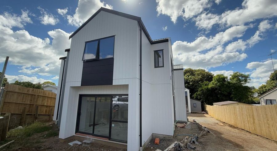  at 9 Tuakana street, Point England, Auckland City, Auckland
