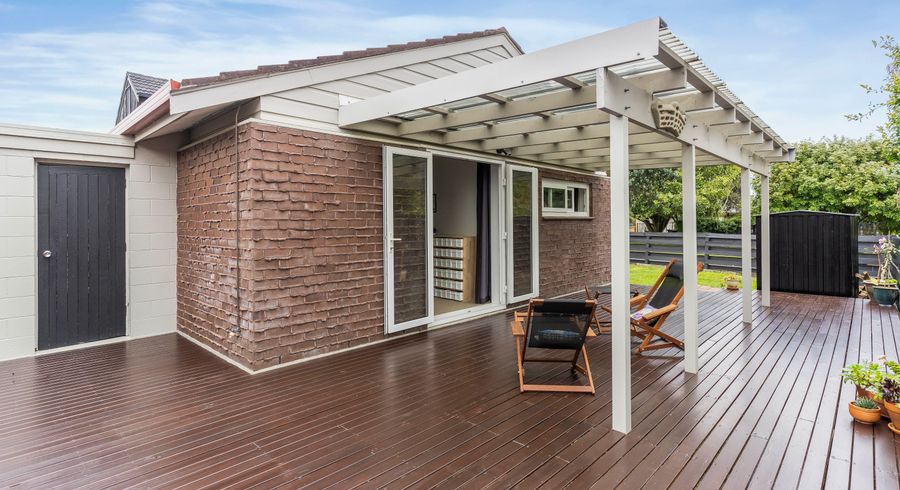  at 17 Pohutukawa Place, Ellerslie, Auckland