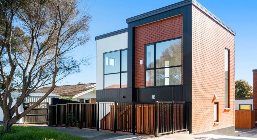  at 8/95 Walker Road, Point Chevalier, Auckland City, Auckland