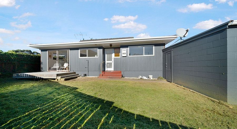  at 3/1A Amberley Avenue, Te Atatu South, Waitakere City, Auckland