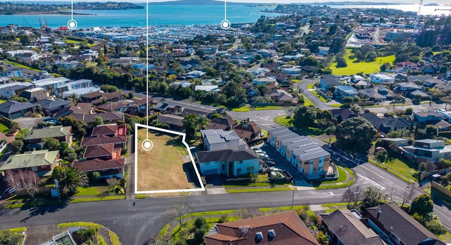  at 36 Mark Edward Drive, Half Moon Bay, Manukau City, Auckland