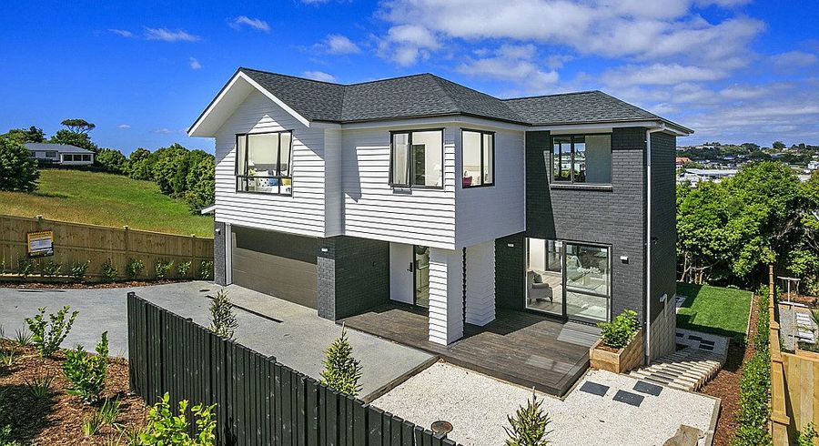  at 10 Newport Place, Forrest Hill, Auckland