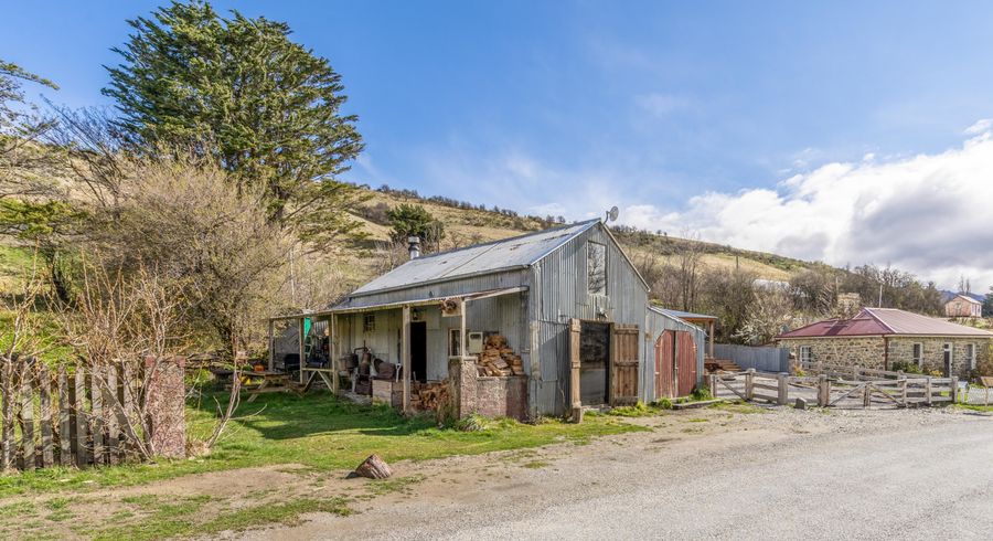  at 1660 St Bathans Loop Rd, Saint Bathans
