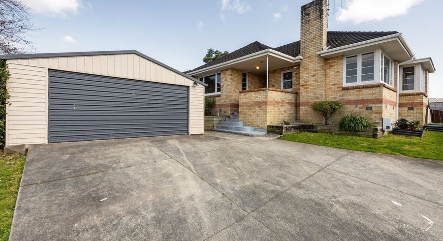  at 32A Hinton Avenue, Forest Lake, Hamilton