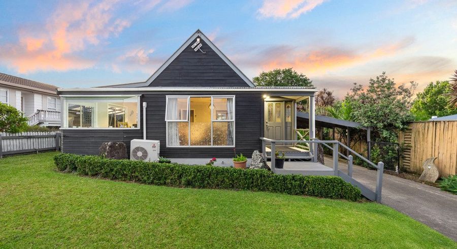  at 32 Taioma Crescent, Te Atatu Peninsula, Waitakere City, Auckland