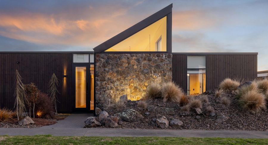  at 5 Parkridge Place, Mount Pleasant, Christchurch