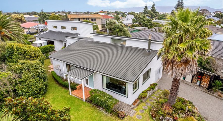  at 10 Fenside Street, Waikanae Beach, Kapiti Coast, Wellington
