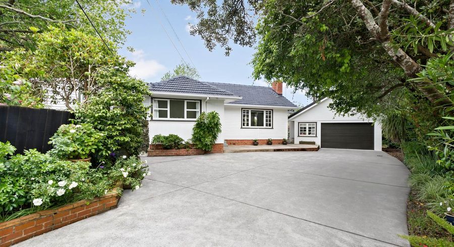  at 14 Rerewai Place, Kelston, Auckland