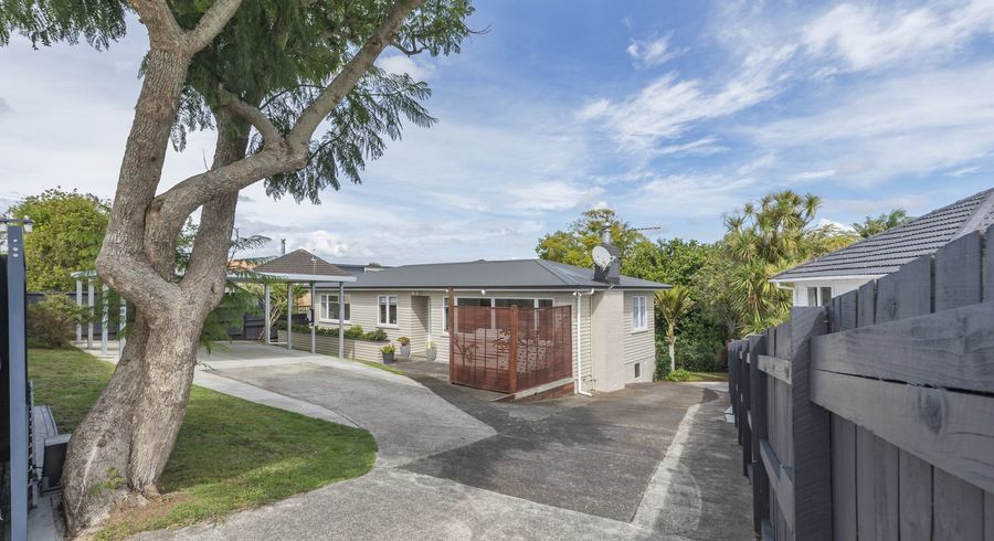  at 132 Union Road, Howick, Auckland