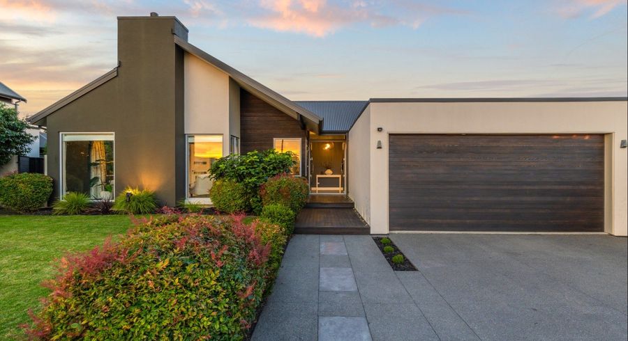  at 26 Waitikiri Square, Parklands, Christchurch