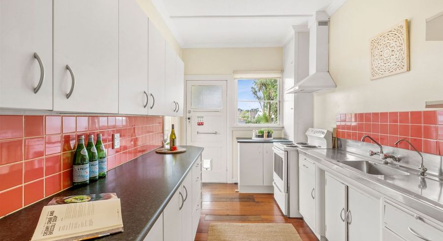  at 22 Northgate, Strandon, New Plymouth