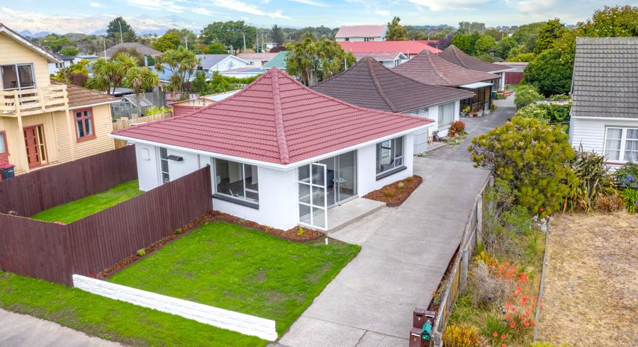  at 1/18 Hardy Street, New Brighton, Christchurch