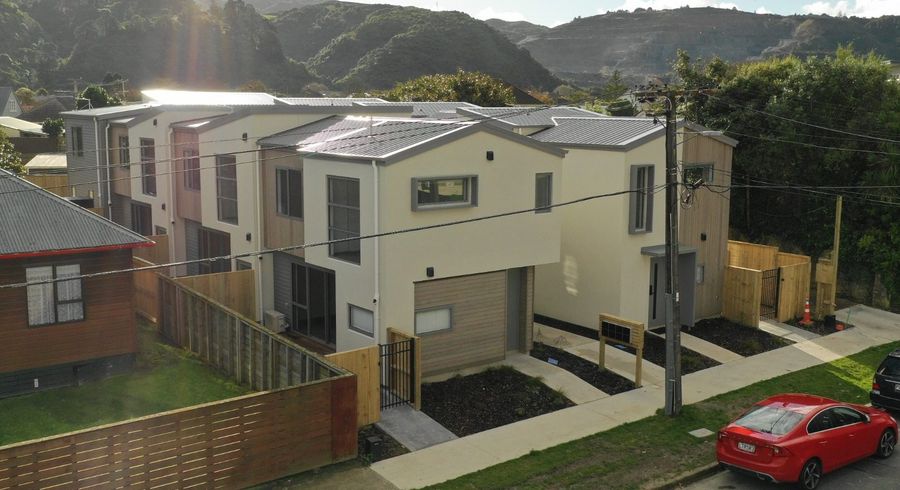  at 5/43 Churton Crescent, Taita, Lower Hutt, Wellington