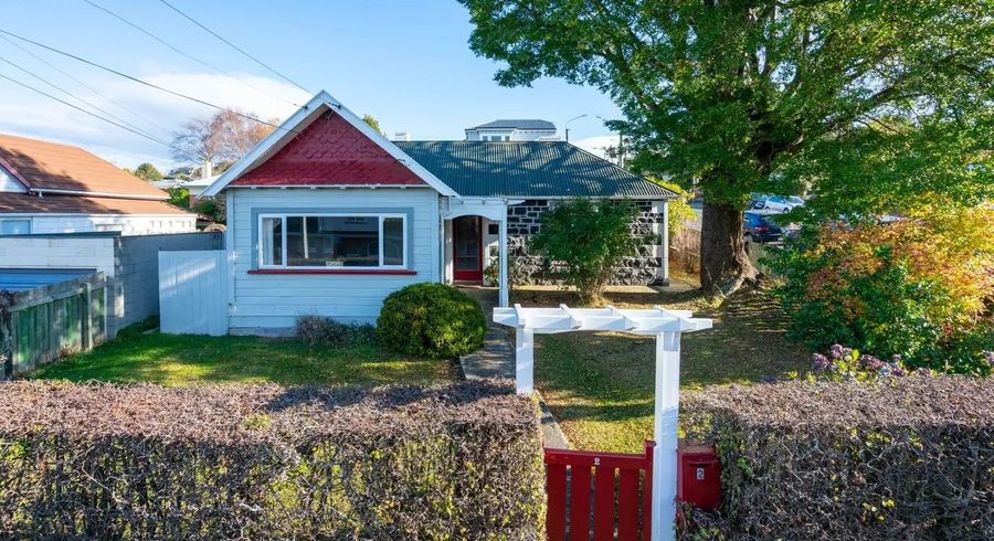  at 2 Bruce Street, Roslyn, Dunedin, Otago