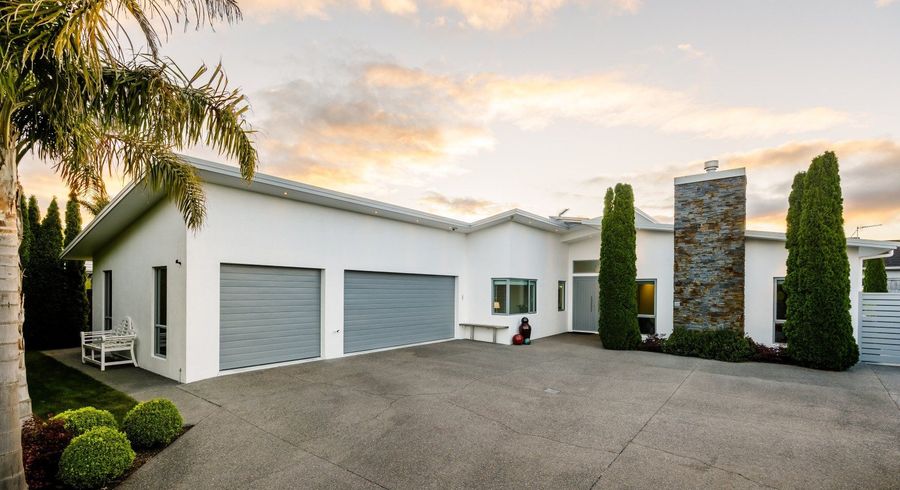  at 16 Mataroa Crescent, Flagstaff, Hamilton