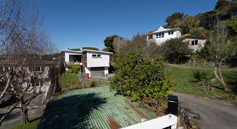  at 19 Bayview Road, Paremata, Porirua