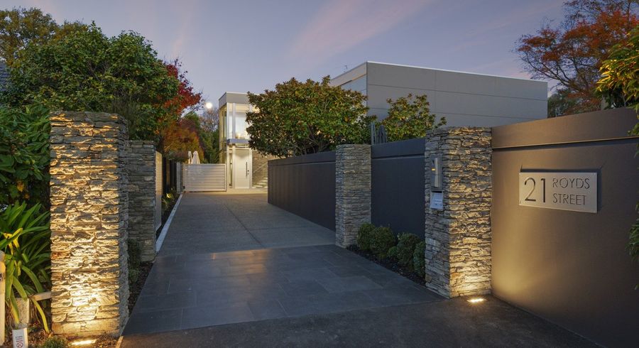  at 21 Royds Street, Fendalton, Christchurch City, Canterbury