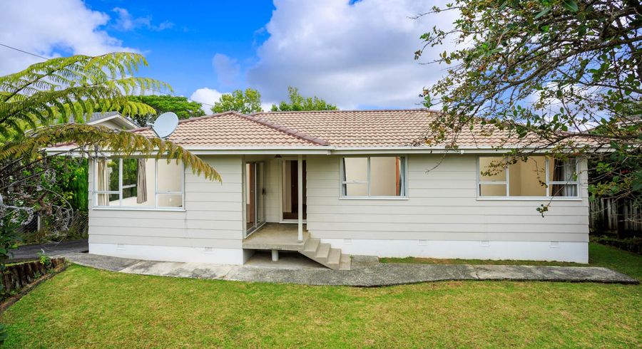  at 293 Sunset Road, Sunnynook, Auckland