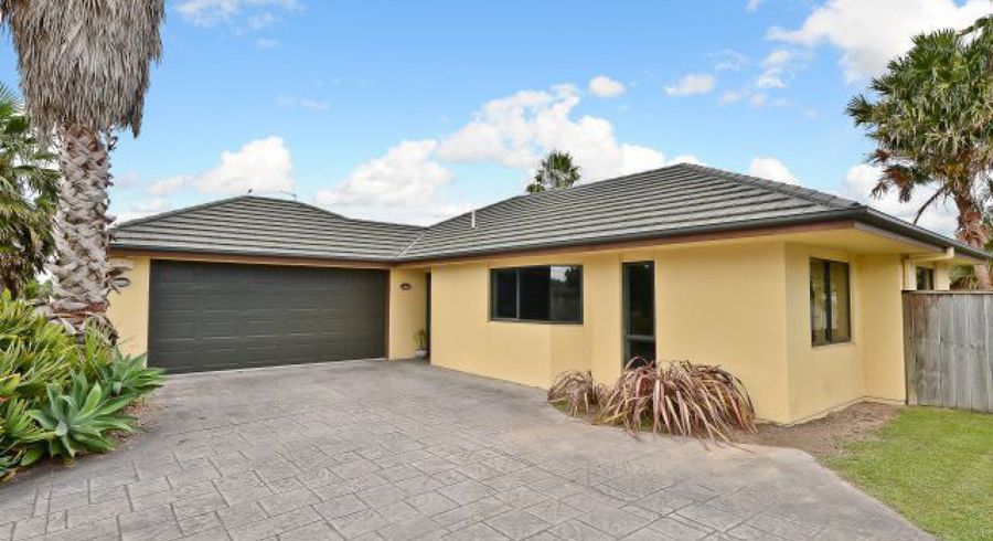  at 3 Buckingham Place, Rototuna North, Hamilton