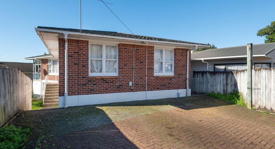  at 70 Sturges Road, Henderson, Waitakere City, Auckland