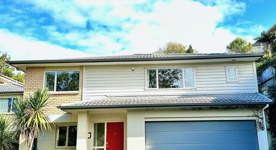  at 27A Easton Park Parade, Glenfield, North Shore City, Auckland