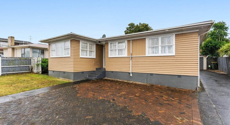  at 129 Rowandale Avenue, Manurewa, Auckland