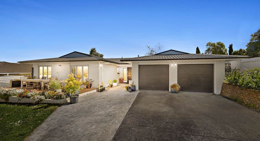  at 33 Luton Avenue, Sunnyhills, Manukau City, Auckland