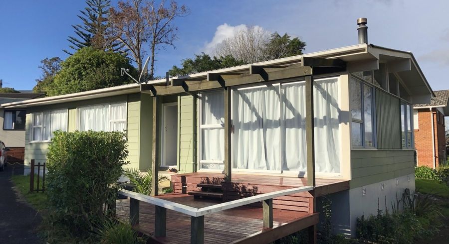  at 51  Normanton St, Glenfield, North Shore City, Auckland