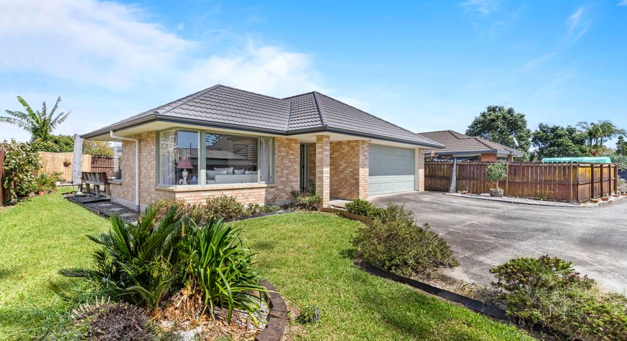  at 6 Norm Pellow Drive, Manurewa, Auckland