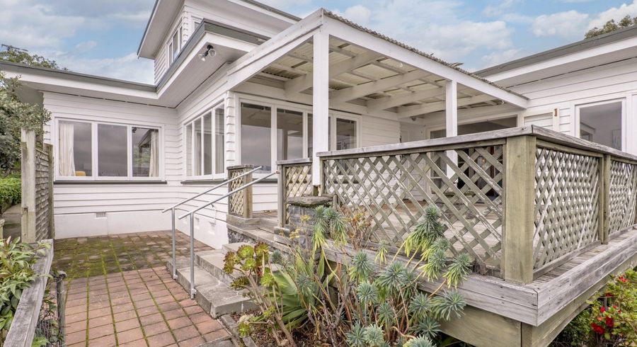 at 7 Ferrymead Terrace, Mount Pleasant, Christchurch City, Canterbury