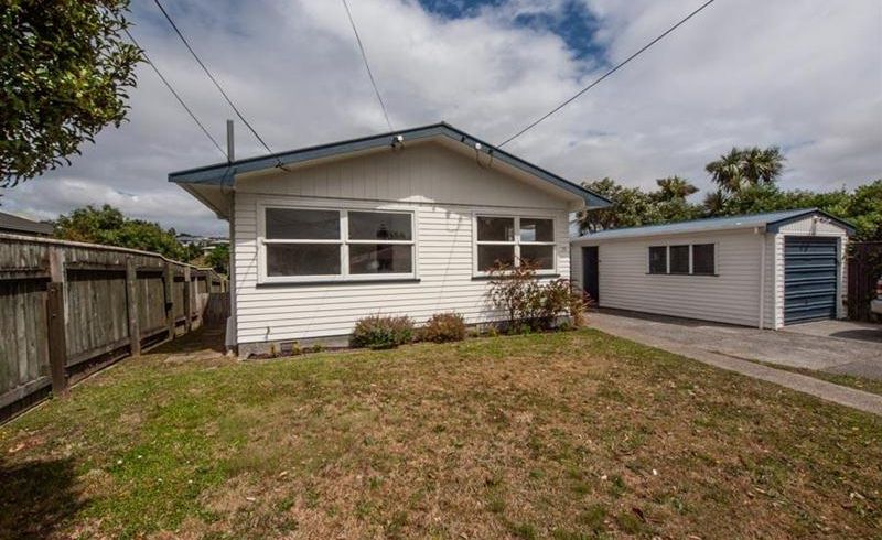  at 35 Oswald Crescent, Paparangi, Wellington