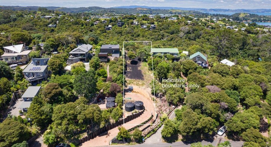  at 40 Hekerua Road, Oneroa, Waiheke Island