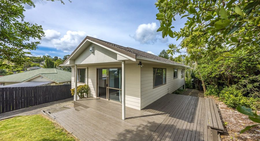  at 25 Loughanure Place, Massey, Waitakere City, Auckland