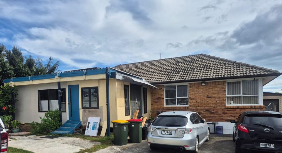  at 5 Tomlin Place, Mangere East, Manukau City, Auckland